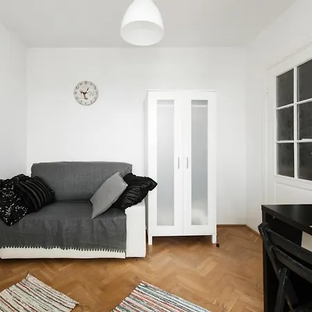 Super Apart Mielczarskiego 1 * Varsavia