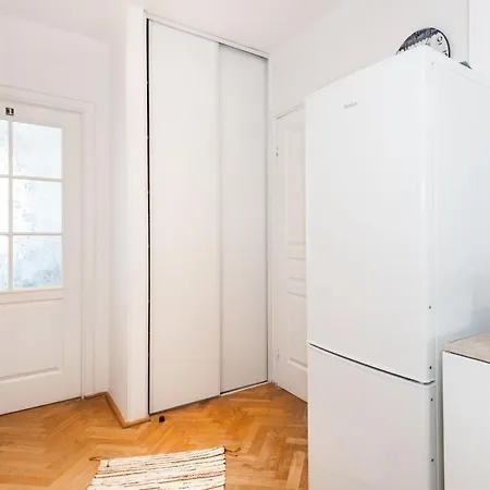 Super Apart Mielczarskiego 1 *
